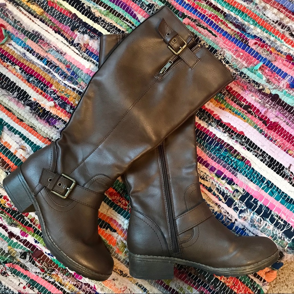 Deep brown riding boots (size 6)
